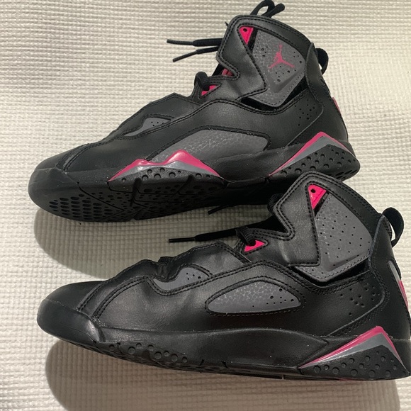 Nike Air Jordan True Flight "Grey Pink" Size 3Y - Picture 3 of 7